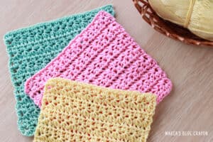 Crochet Star Stitch Washcloth Tutorial - Maria's Blue Crayon