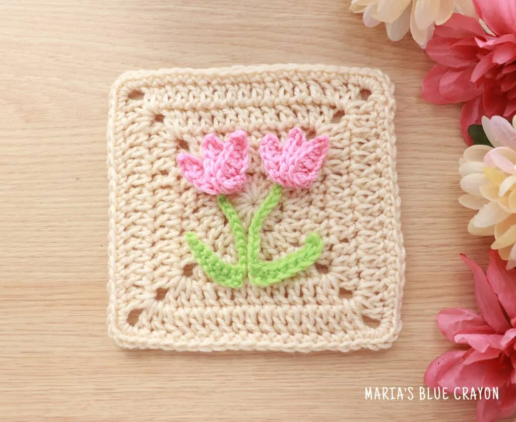 crochet tulip flower applique pattern