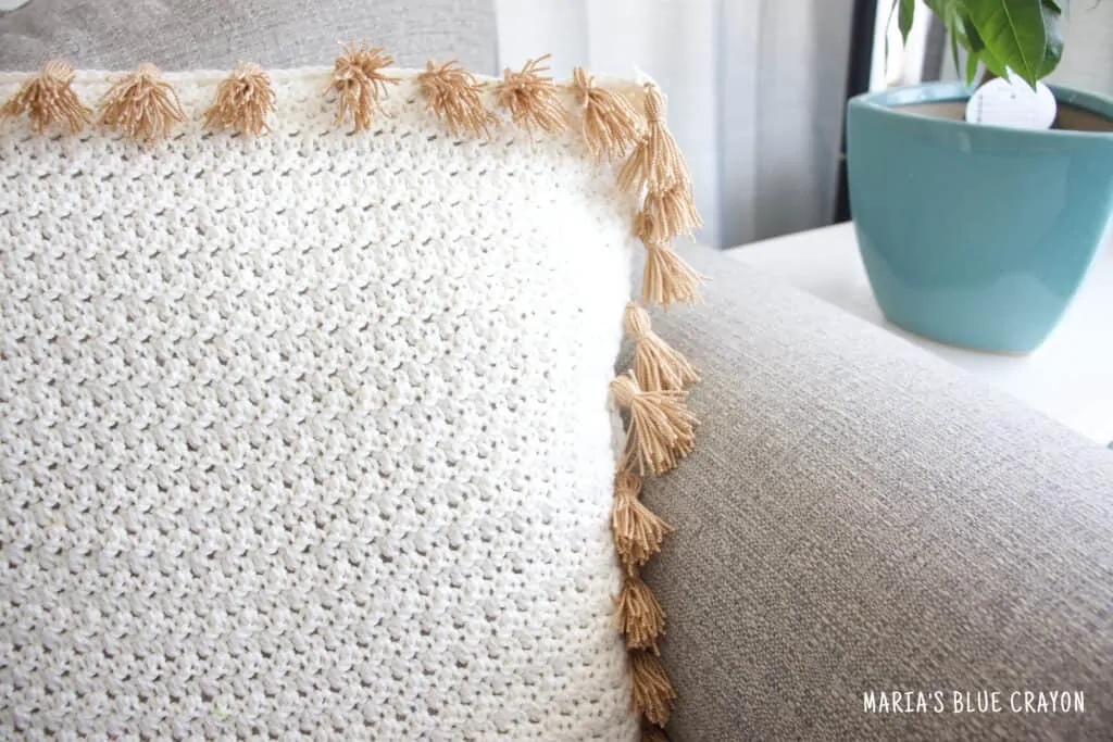 crochet pillow with tassels pattern