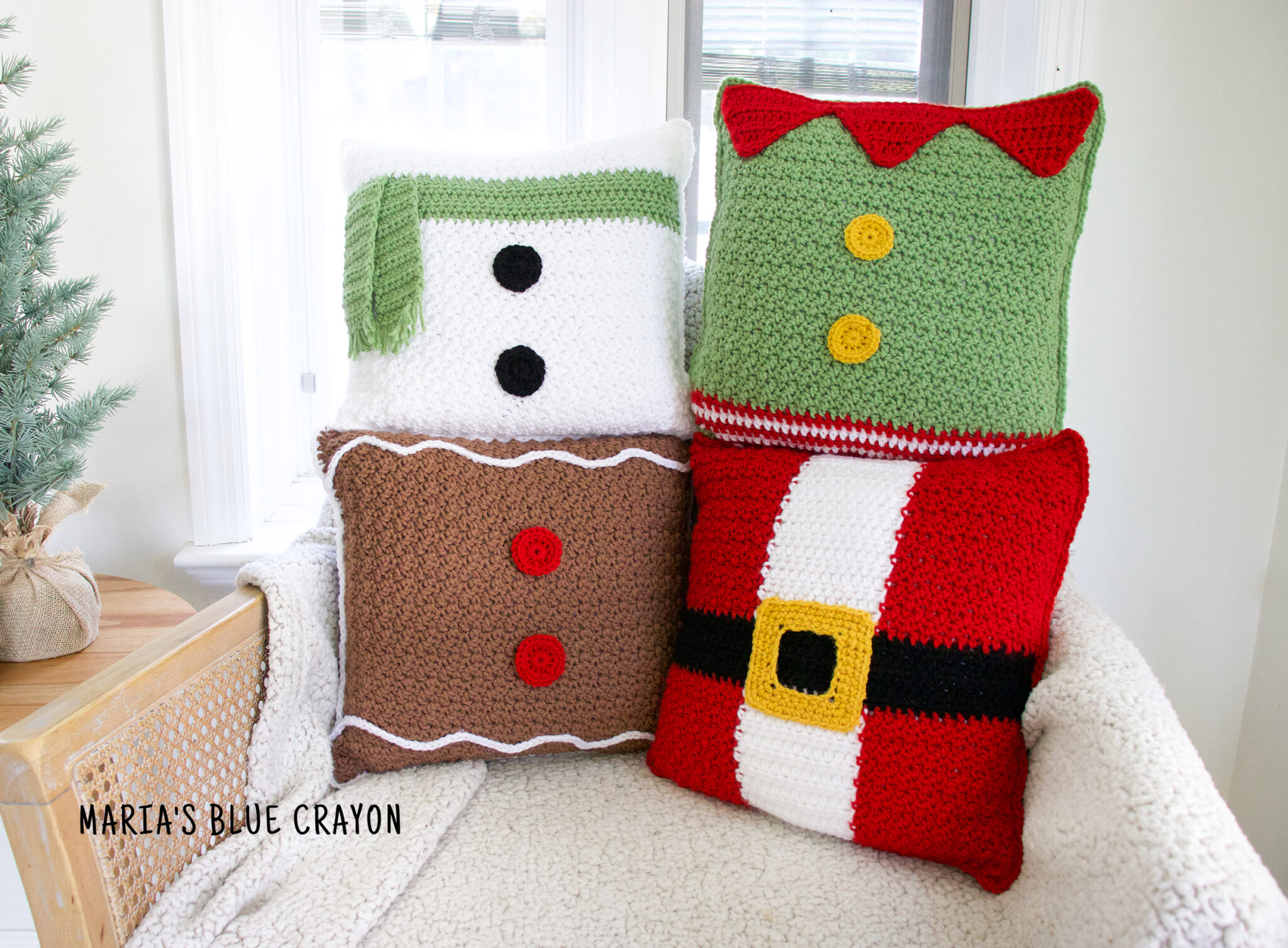 Crochet Gingerbread Pillow Free Pattern - Maria's Blue Crayon