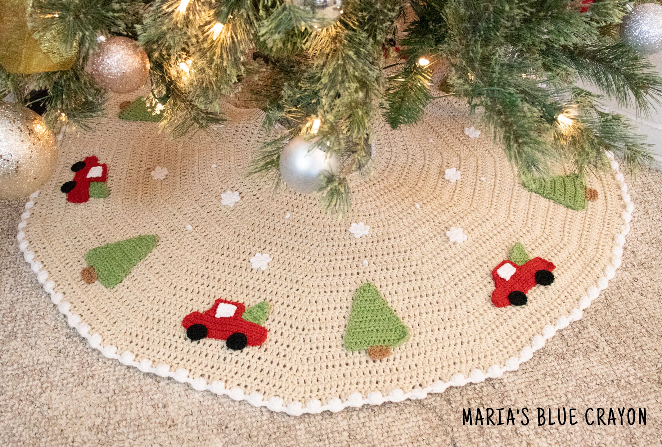 Make the Nowel Christmas Tree Skirt – Knittle and Pearl