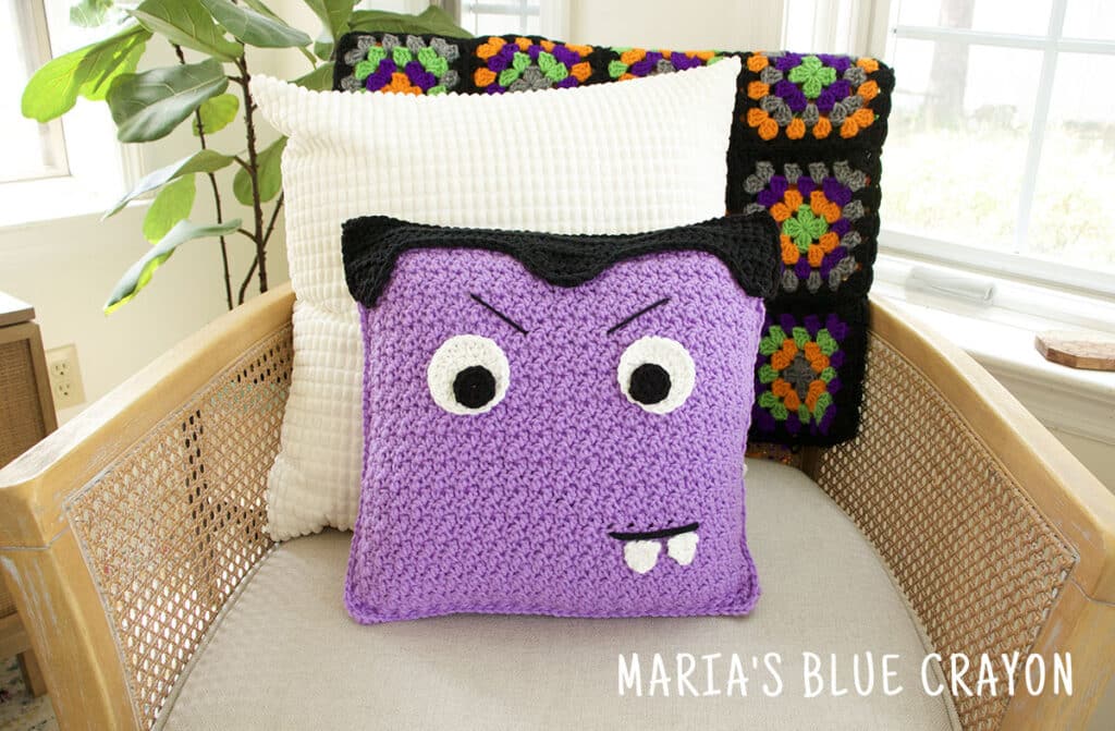 crochet vampire pillow pattern